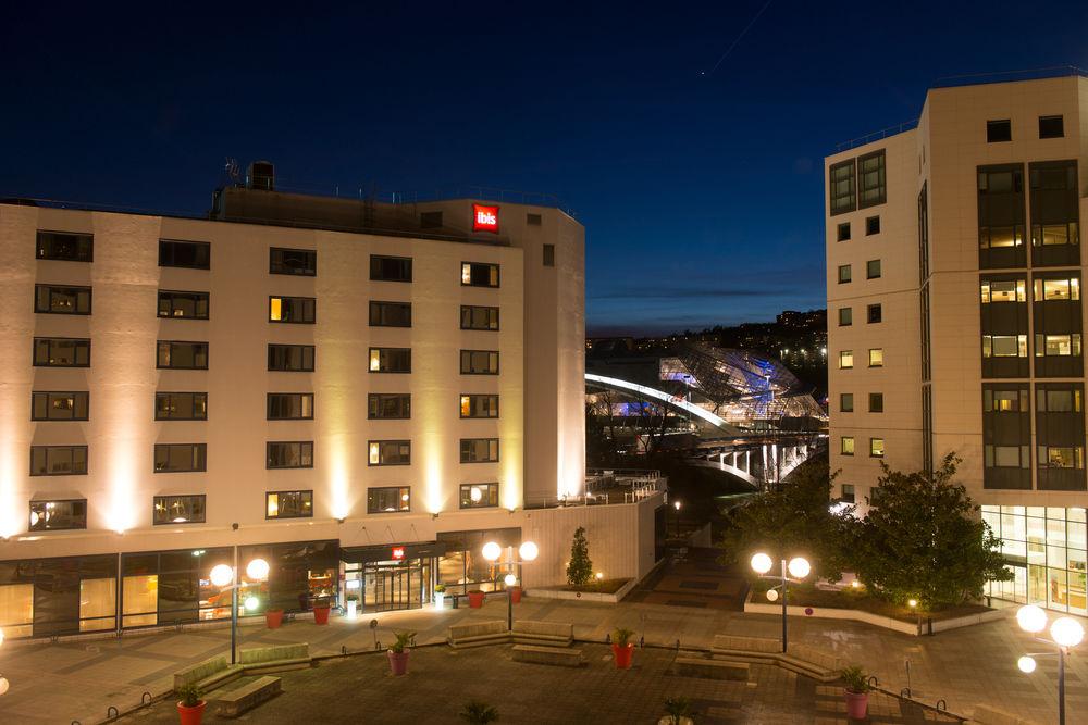 Ibis Lyon Gerland Musee Des Confluences Hotel Exterior photo